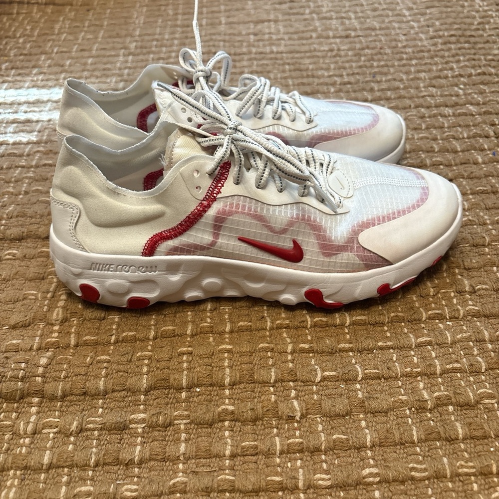 🔥RARE🔥 Nike Renew Lucent